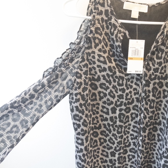 MICHAEL Michael Kors leopard print cold shoulder top S - Picture 3 of 8